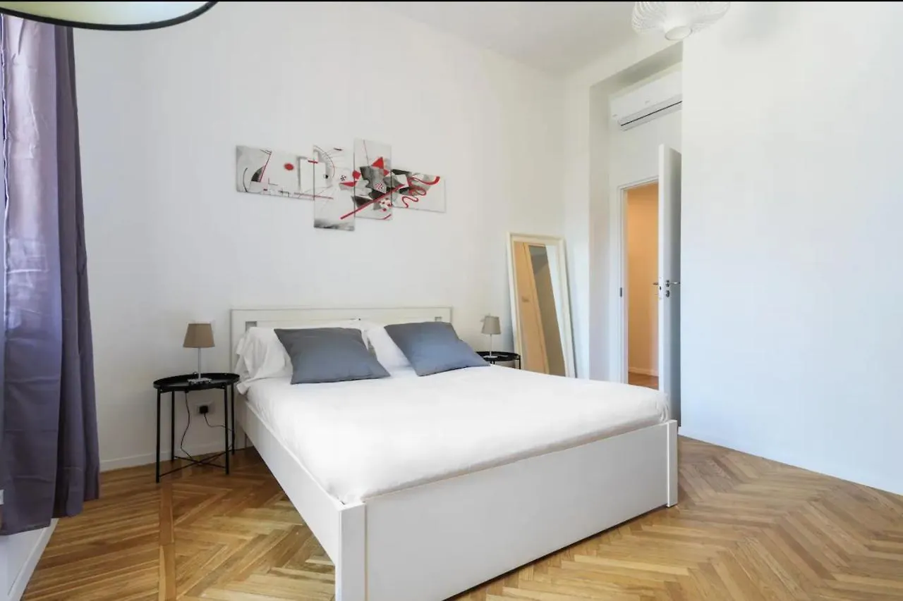 Luxury 4 Bedrooms Apartments Close To Duomo Milán