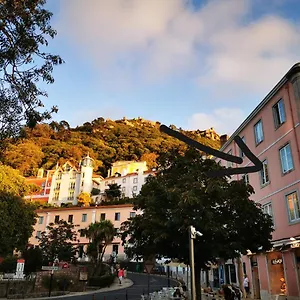 https://sintra-design-apartment.hotels-lisbon-portugal.com