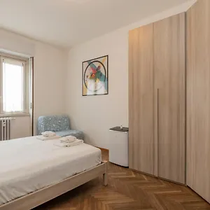Appartement I Host - Giambellino 40, Milan