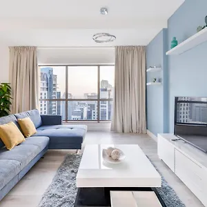 https://luxury-jbr-marina-view-5-beach-resorts-access.dubaihotelsoffers.com