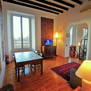 Appartement In Da House, Milan