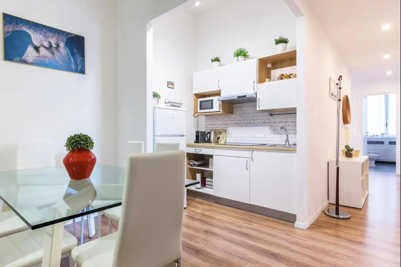 Luxury 4 Bedrooms Apartments Close To Duomo Milan Italie