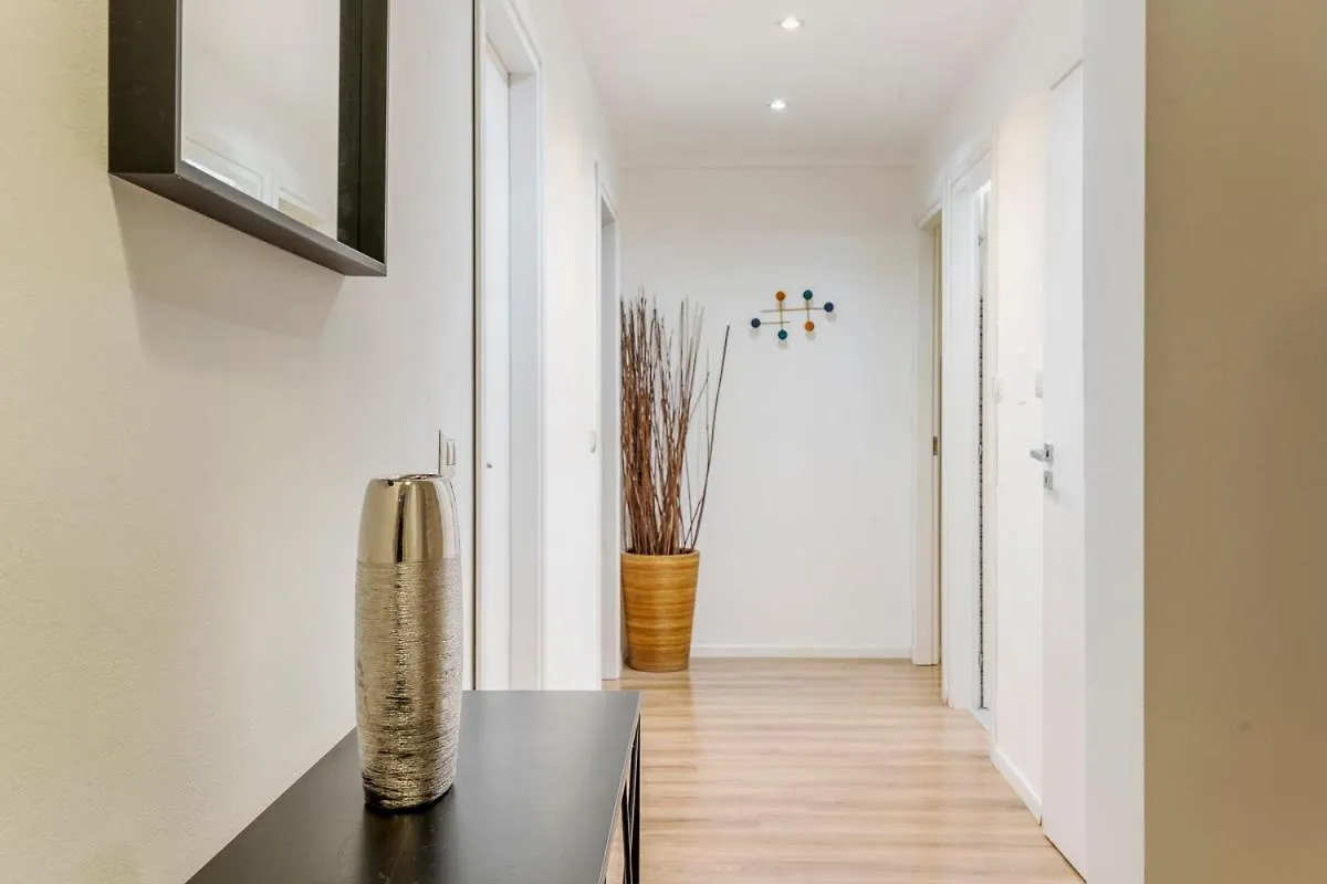 Luxury 4 Bedrooms Apartments Close To Duomo Milan 0*,  Italie